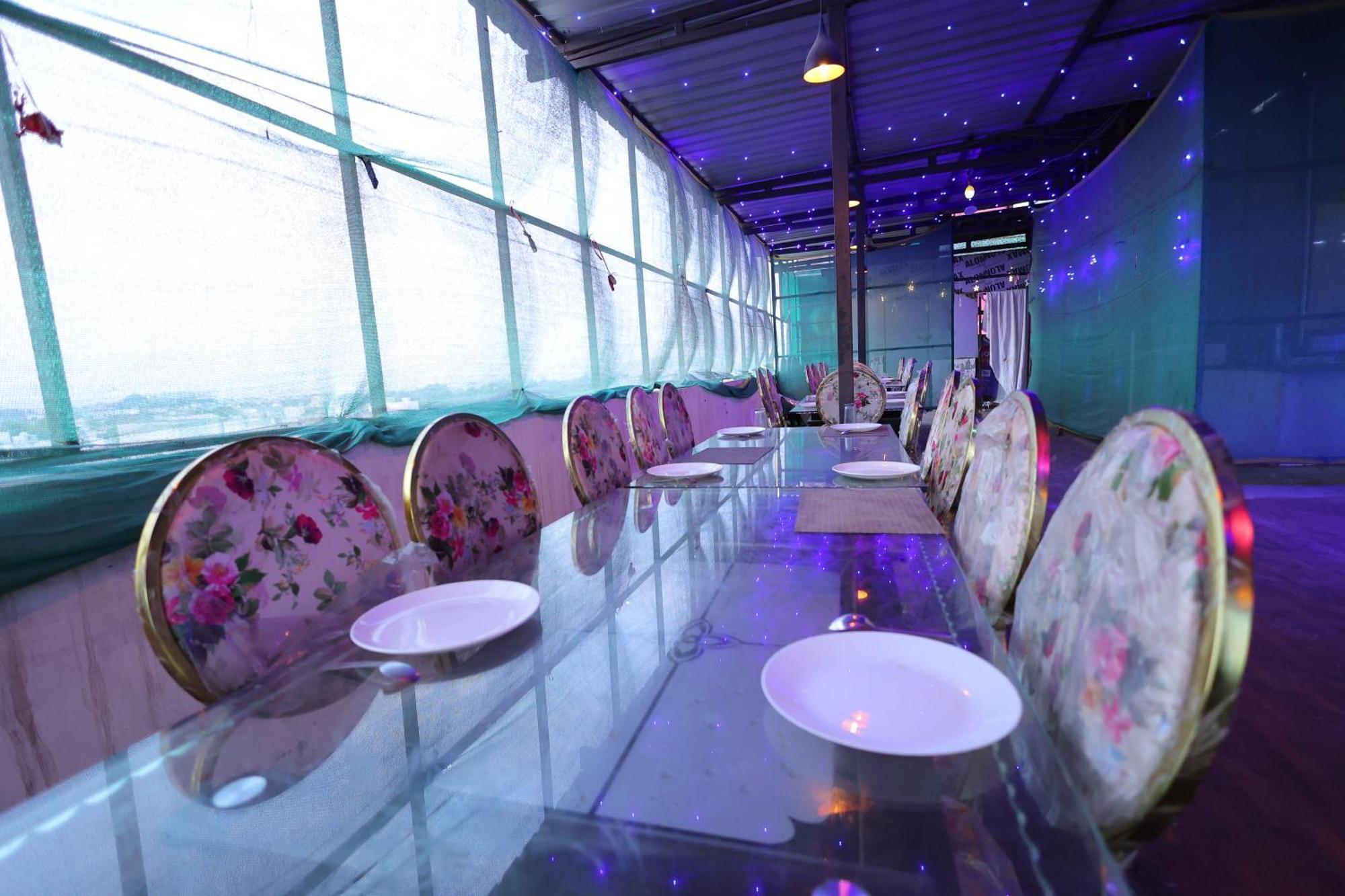 Hotel Emporio View - New Delhi Railway Station - Paharganj Bagian luar foto