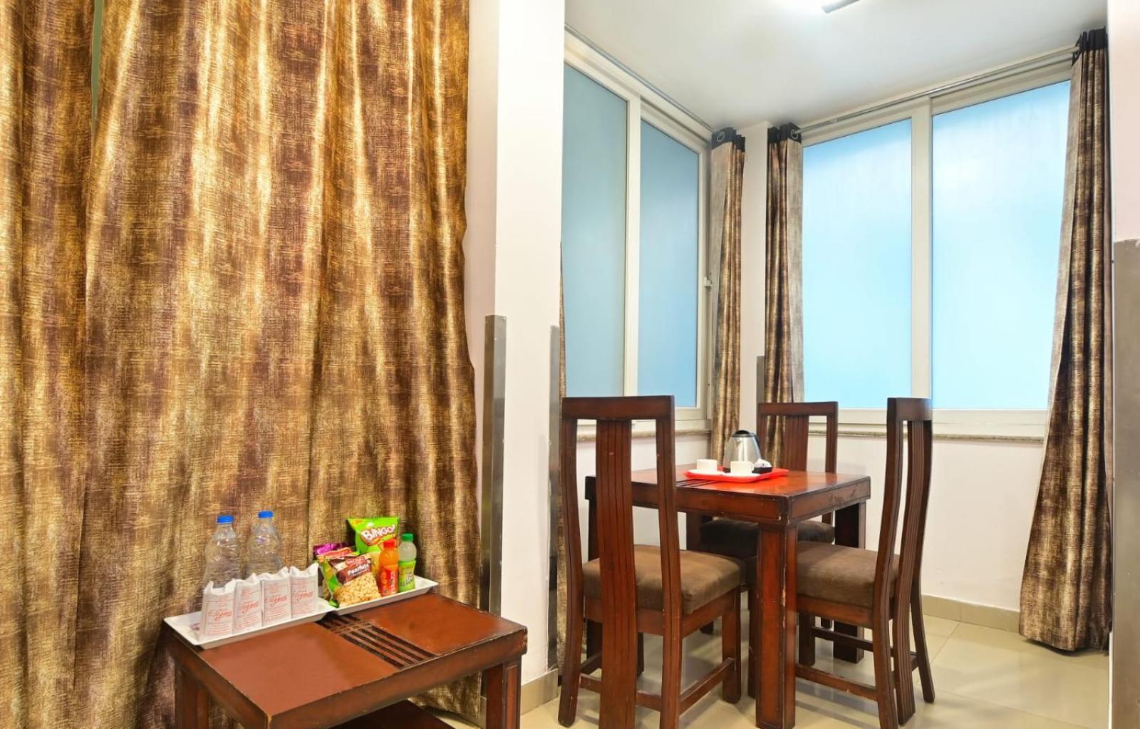 Hotel Emporio View - New Delhi Railway Station - Paharganj Bagian luar foto